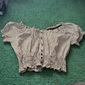 Off the shoulder b&w plaid crop top